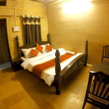 Hotel Fotiya Jaisalmer Exteriör bild