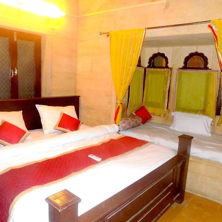 Hotel Fotiya Jaisalmer Exteriör bild
