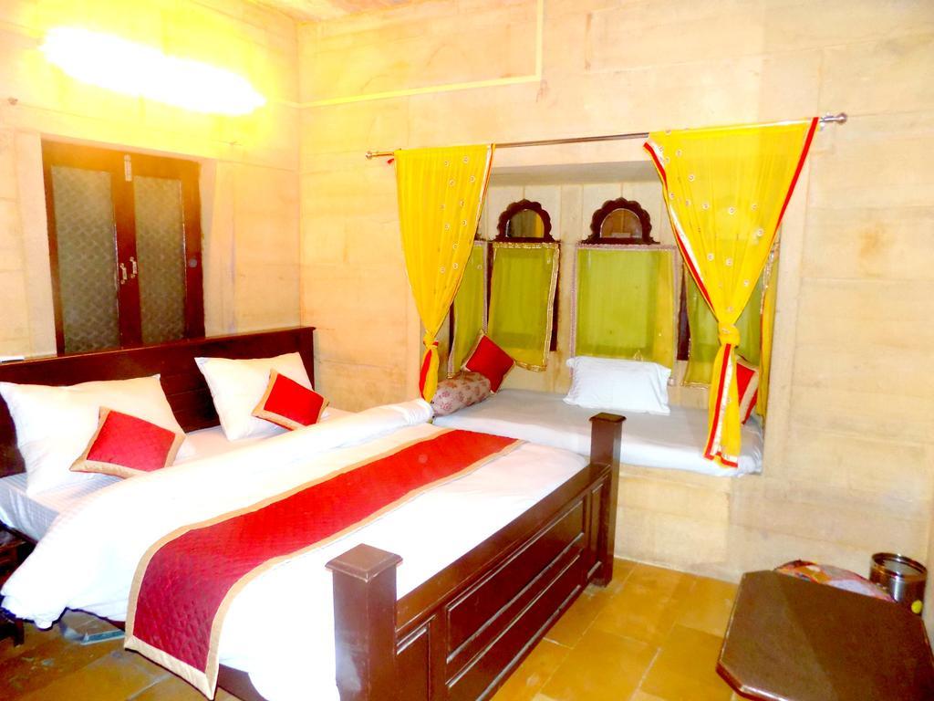 Hotel Fotiya Jaisalmer Exteriör bild
