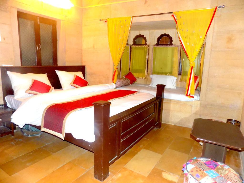 Hotel Fotiya Jaisalmer Exteriör bild