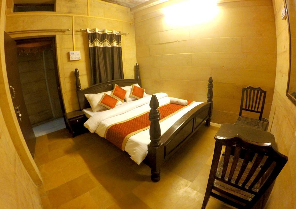 Hotel Fotiya Jaisalmer Exteriör bild