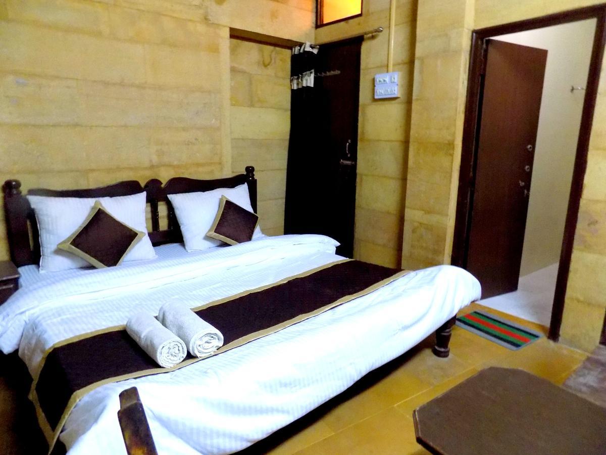 Hotel Fotiya Jaisalmer Exteriör bild