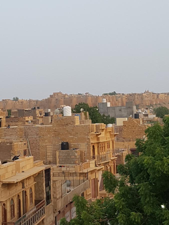 Hotel Fotiya Jaisalmer Exteriör bild