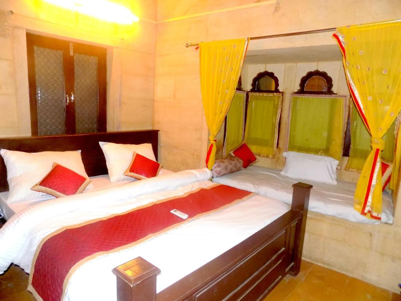 Hotel Fotiya Jaisalmer Exteriör bild