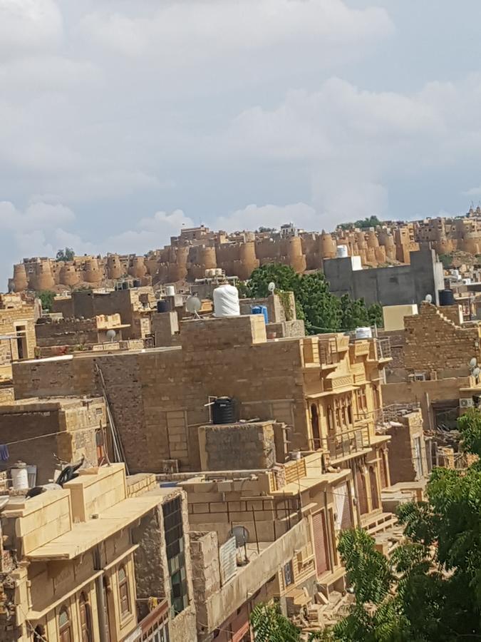 Hotel Fotiya Jaisalmer Exteriör bild